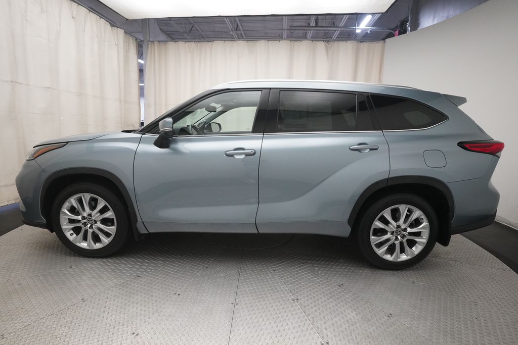 2023 Toyota Highlander Limited - Photo 24