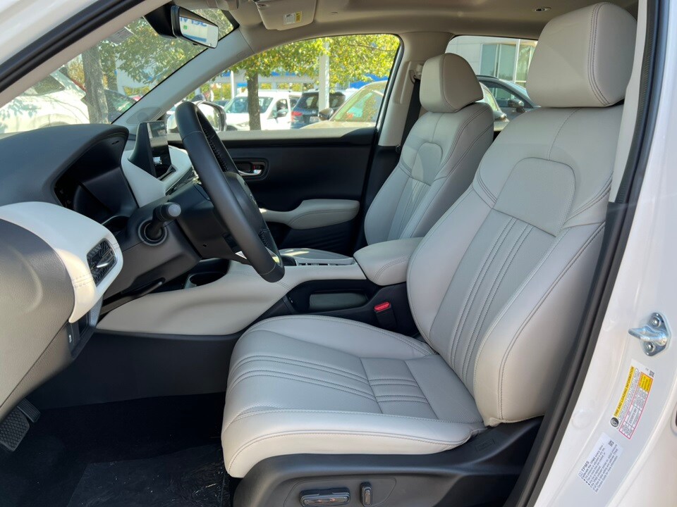 2026 Honda HR-V EX-L photo 3
