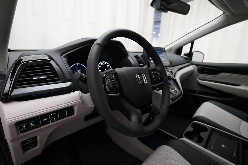 2026 Honda Odyssey Elite - Photo 8