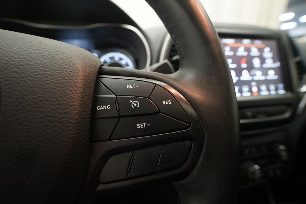 2019 Jeep Cherokee Trailhawk - Photo 19