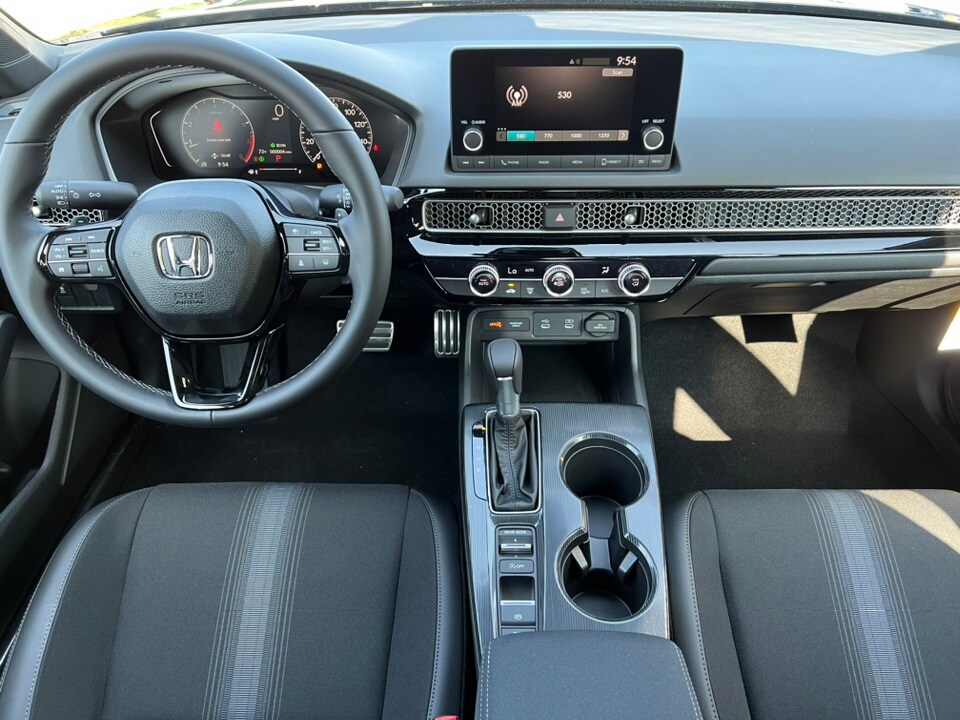2026 Honda Civic Sport Hatchback photo 2