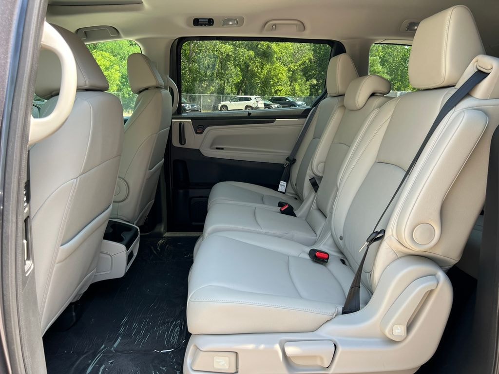 New 2026 Honda Odyssey EX-L Van Passenger