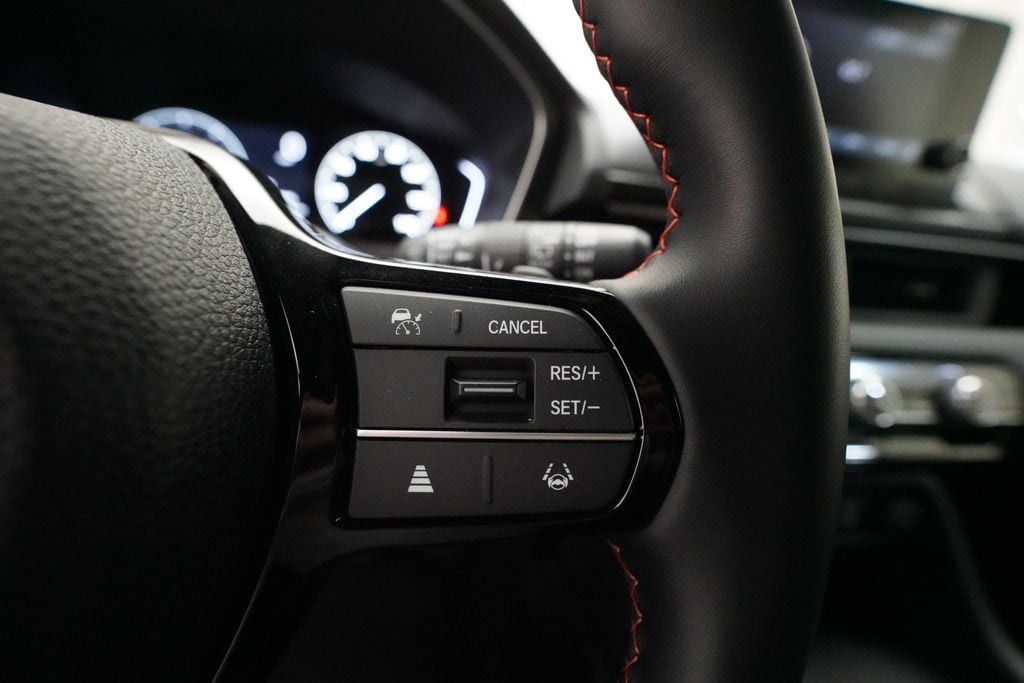 2025 Honda Pilot Sport - Photo 18