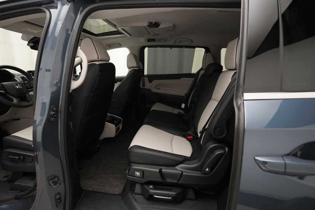 2026 Honda Odyssey Elite - Photo 16