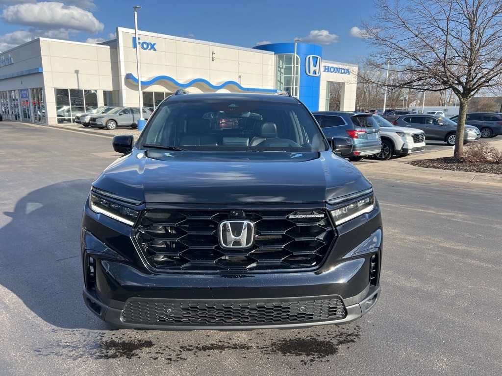 Certified 2025 Honda Pilot Black Edition with VIN 5FNYG1H92SB038485 for sale in Grand Rapids, MI