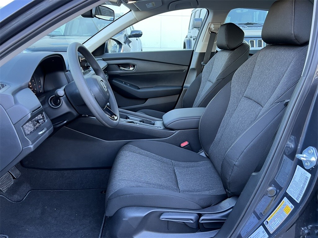 New 2025 Honda Accord LX Sedan