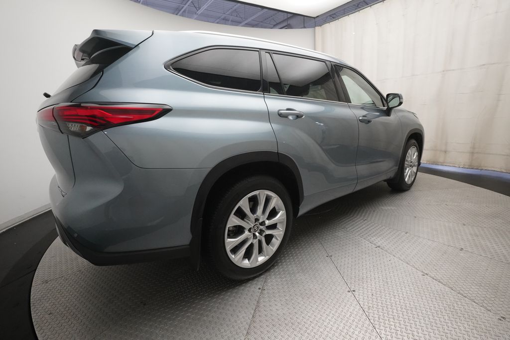 2023 Toyota Highlander Limited - Photo 36