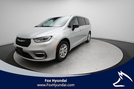 2024 Chrysler Pacifica Touring L Van Passenger Van