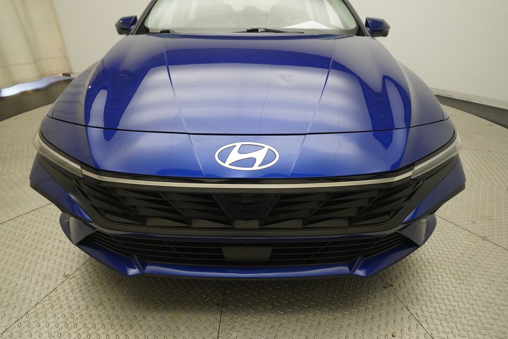 2024 Hyundai Elantra Limited - Photo 21