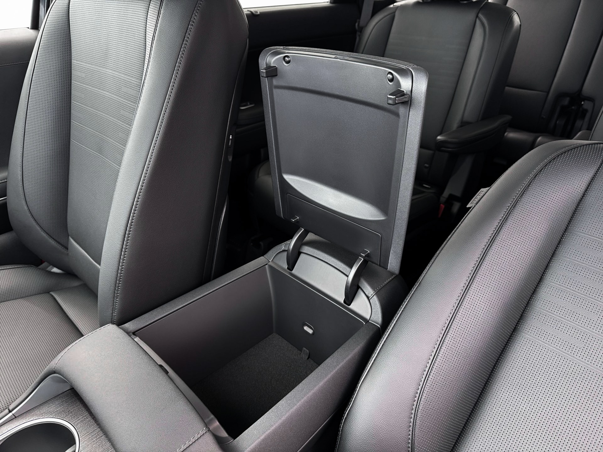 2026 Hyundai Palisade Limited - Photo 19