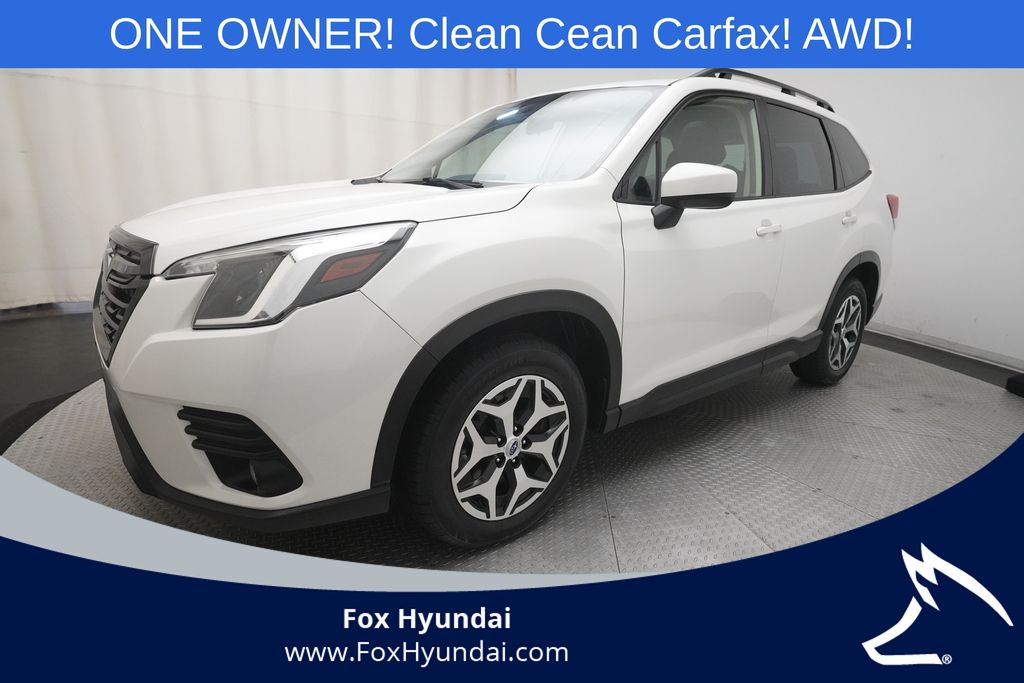 2024 Subaru Forester Premium's photo