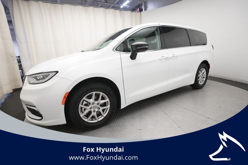Used 2024 Chrysler Pacifica Touring L Van Passenger Van
