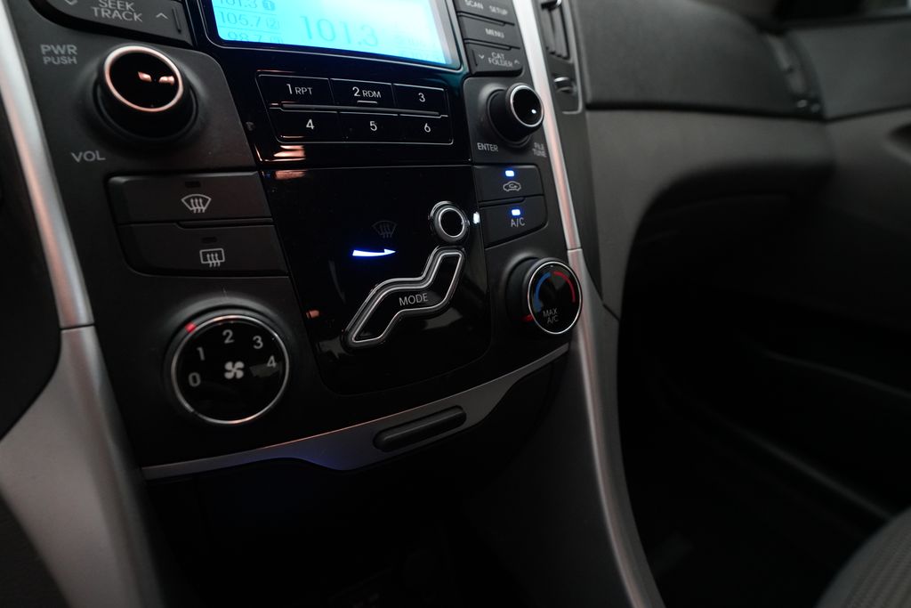 2012 Hyundai Sonata GLS - Photo 21