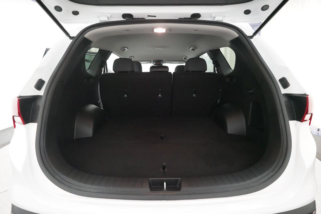 2023 Hyundai Santa Fe SE - Photo 10