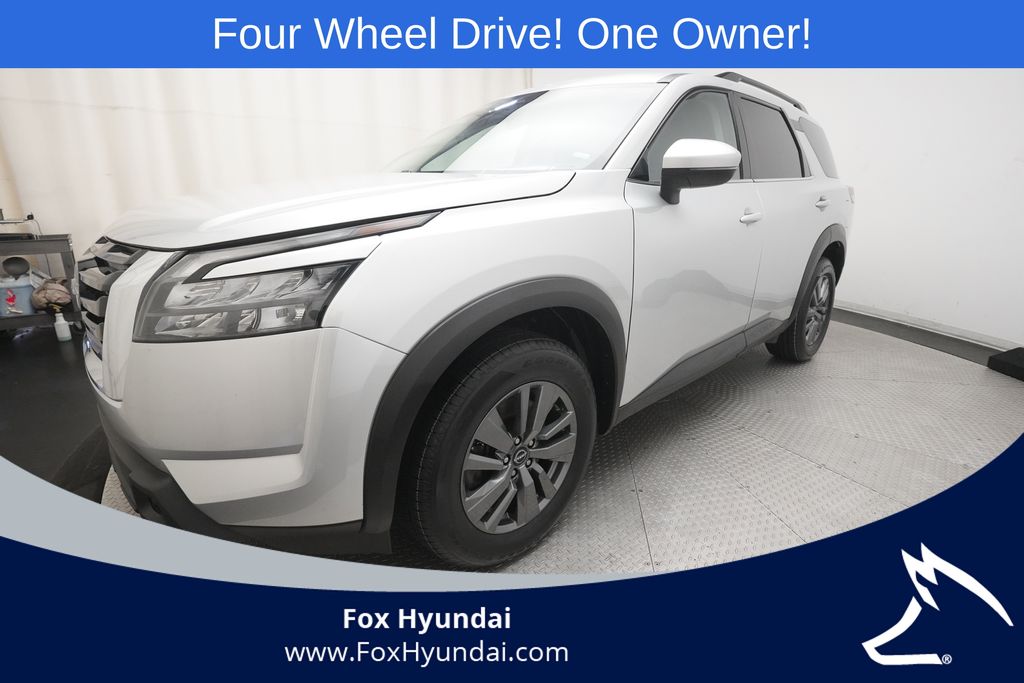 2024 Nissan Pathfinder SV 4WD's photo