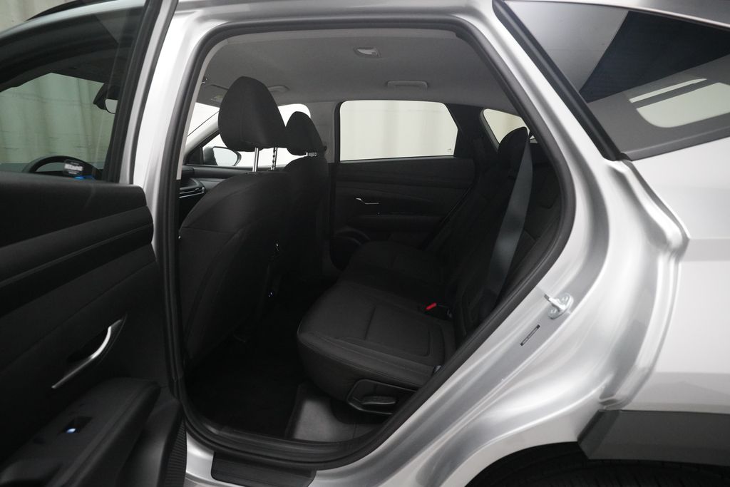 2025 Hyundai Tucson SEL - Photo 16