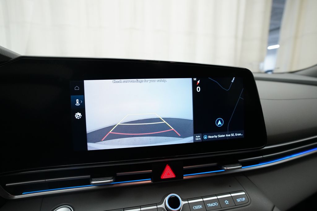 2024 Hyundai Elantra SEL - Photo 19