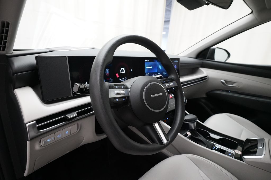 2025 Hyundai Tucson SEL - Photo 8