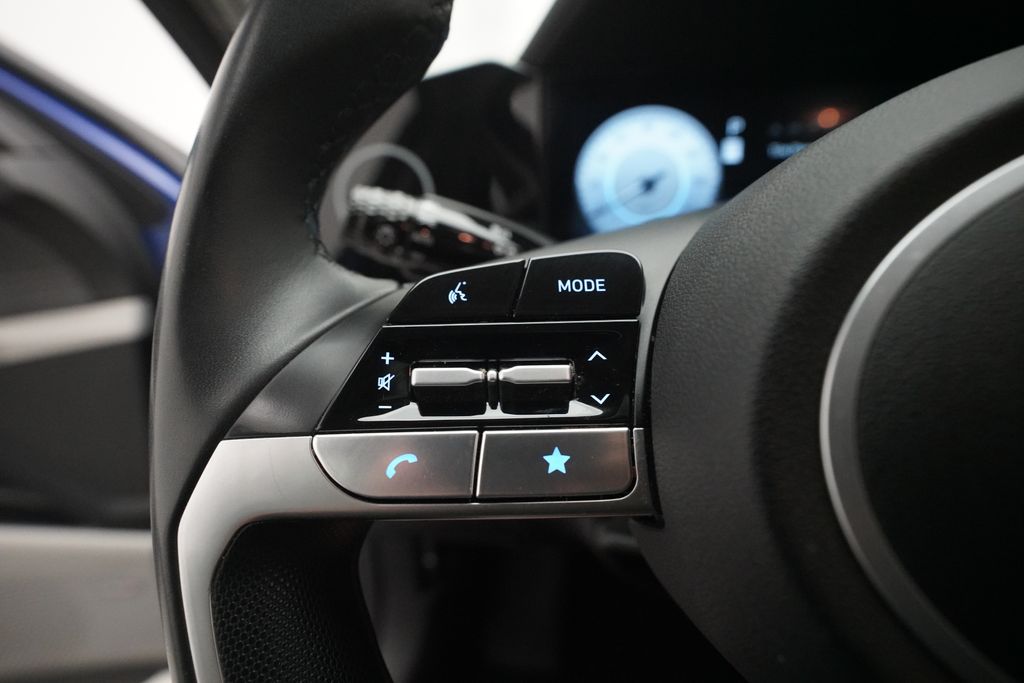 2024 Hyundai Elantra Limited - Photo 17
