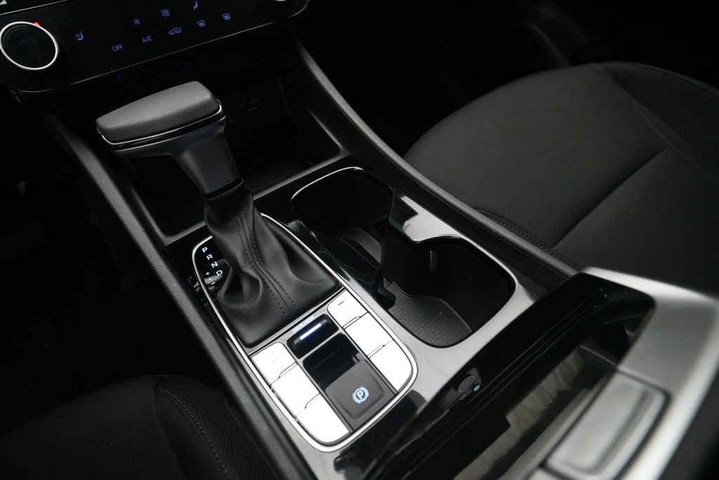 2025 Hyundai Tucson SEL - Photo 17