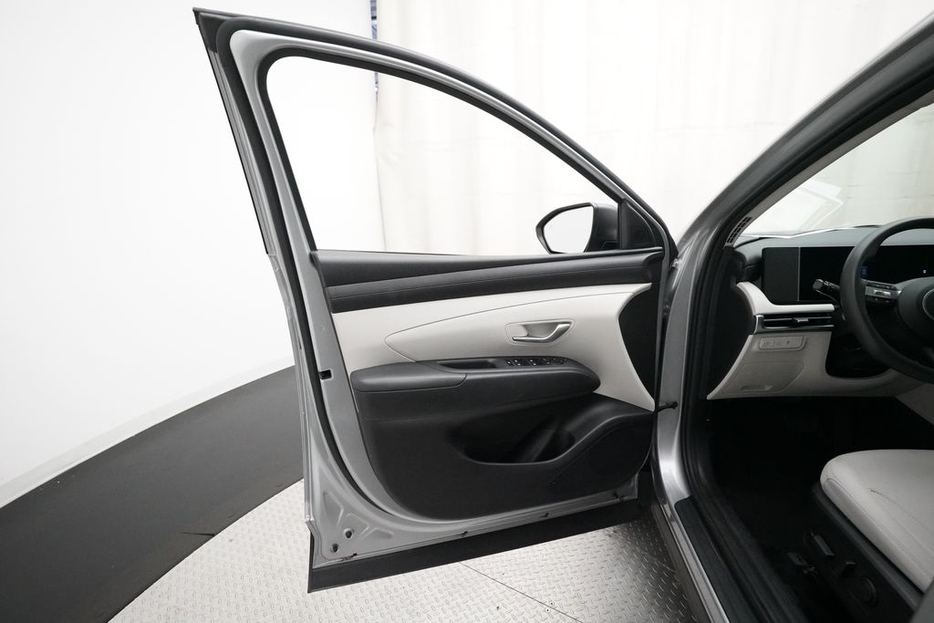 2025 Hyundai Tucson SEL - Photo 28