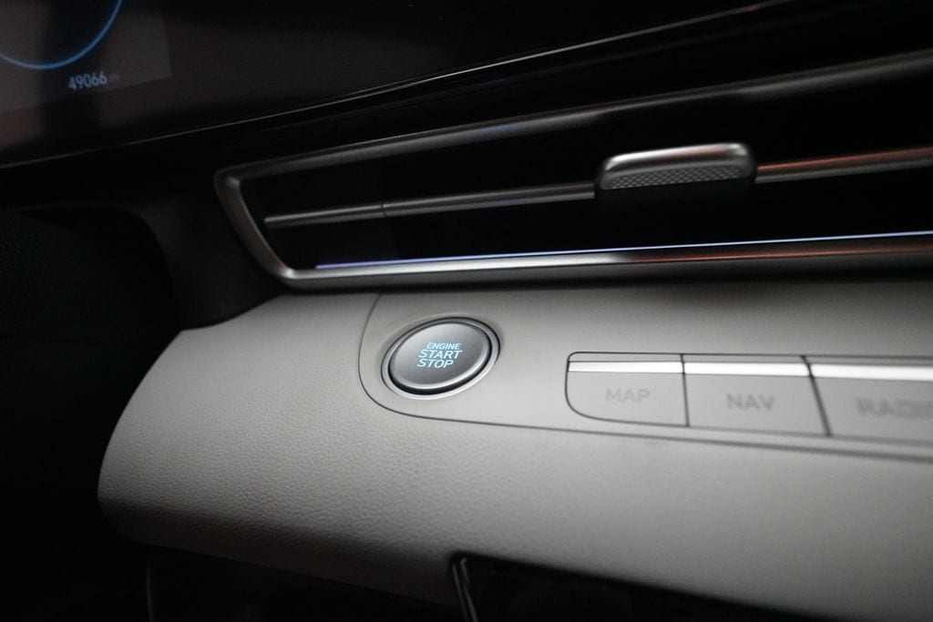 2024 Hyundai Elantra Limited - Photo 30
