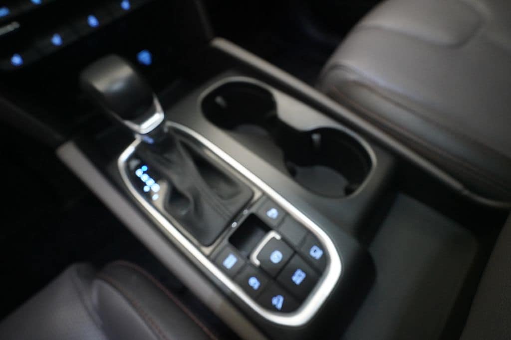 2020 Hyundai Santa Fe Limited - Photo 17