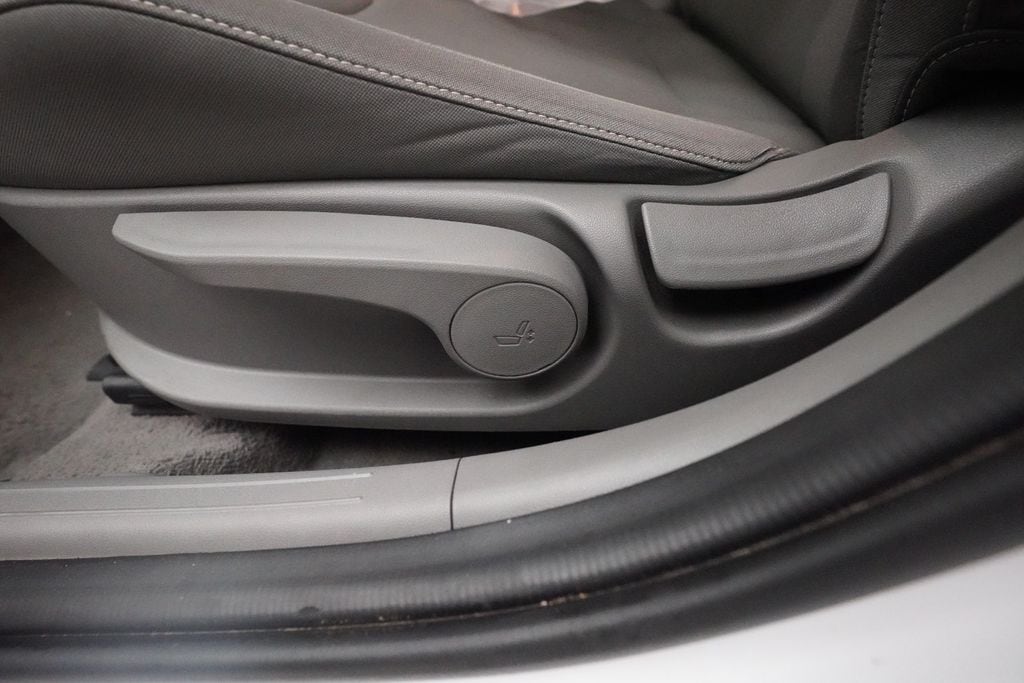 2024 Hyundai Elantra SEL - Photo 28