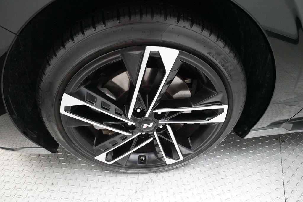 2025 Hyundai Sonata N Line - Photo 24