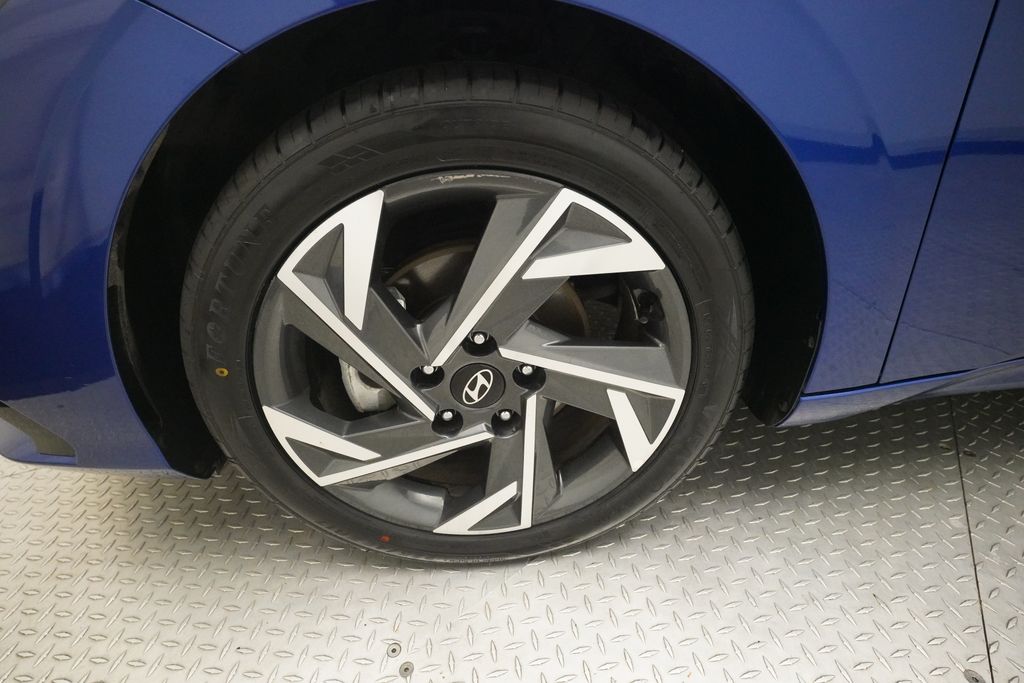 2024 Hyundai Elantra Limited - Photo 26
