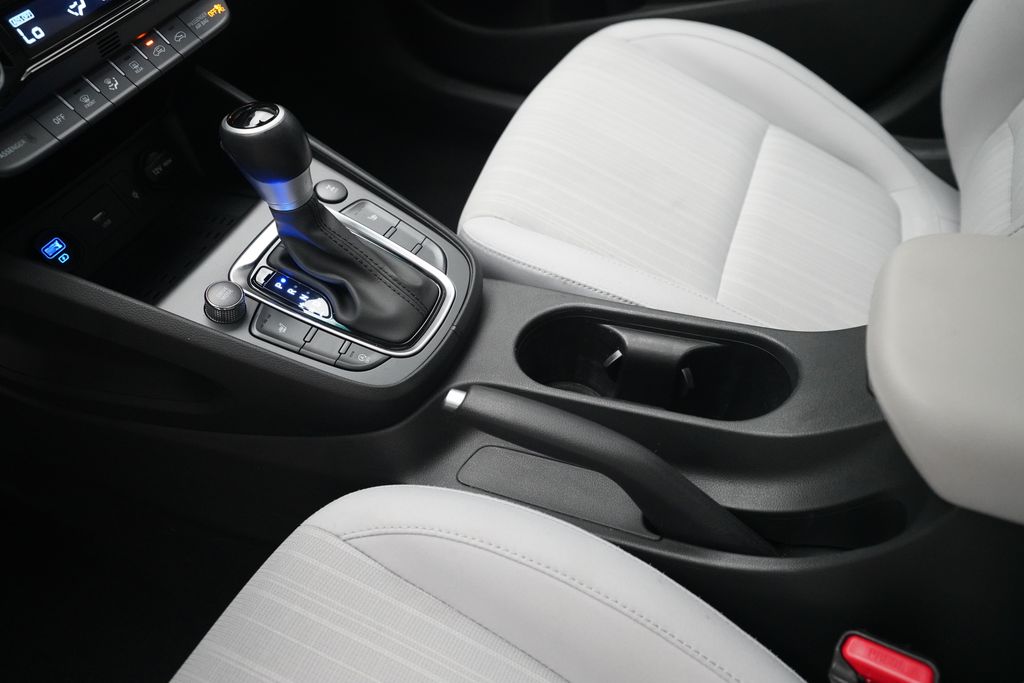 2023 Hyundai Kona SEL - Photo 16