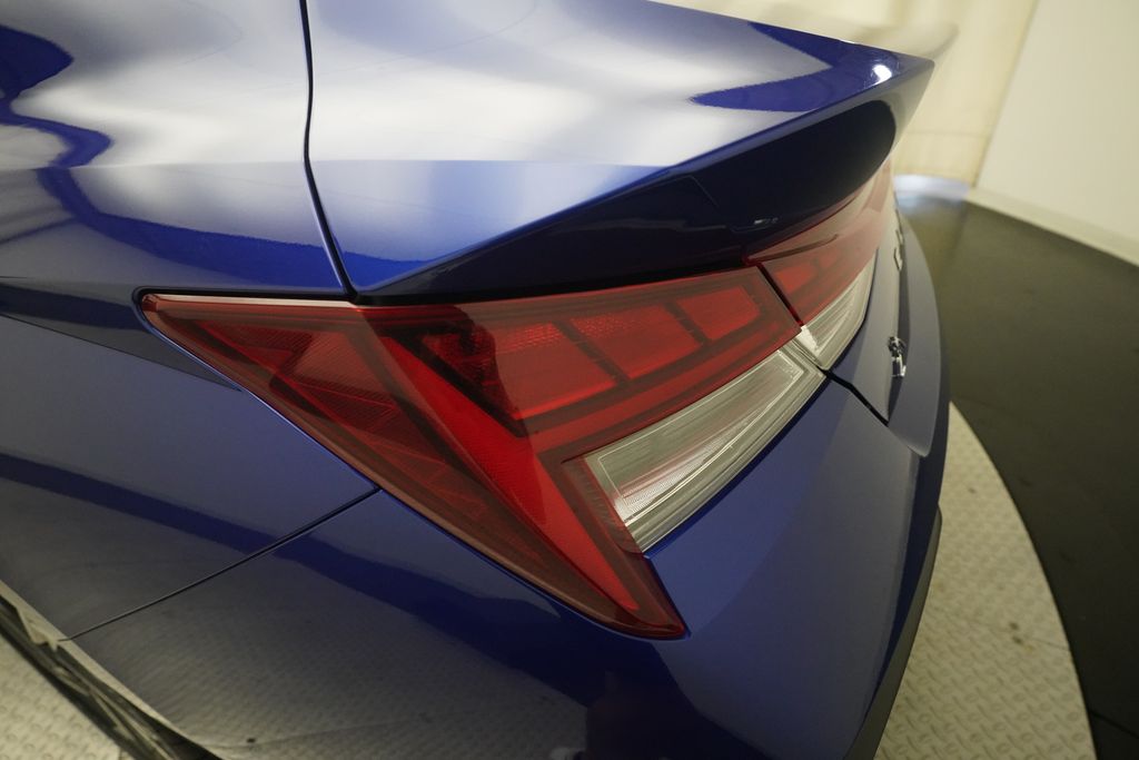 2024 Hyundai Elantra Limited - Photo 32