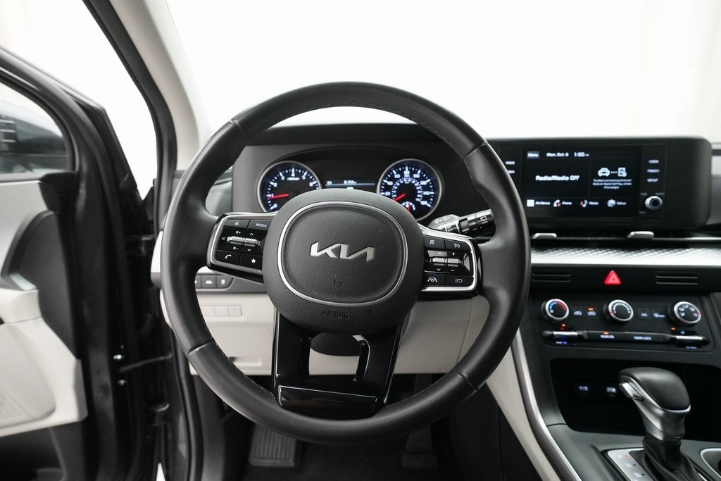 Certified 2024 Kia Carnival LX Seat Package MPV