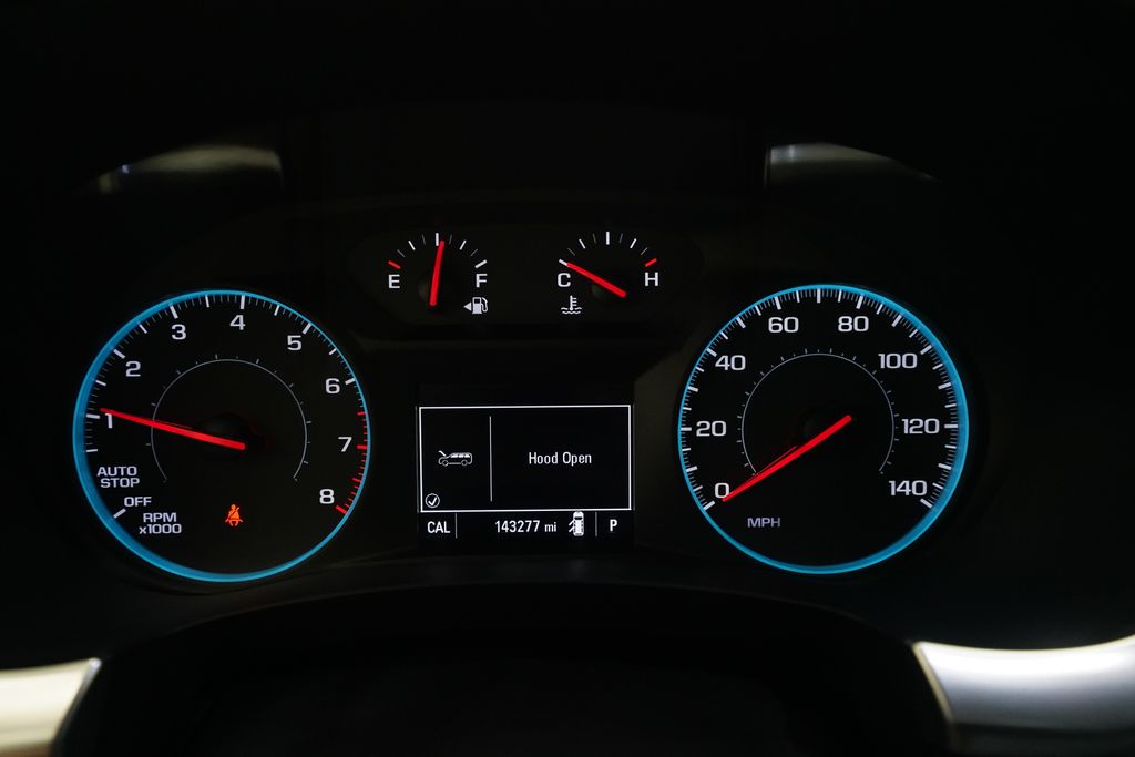 Used 2020 Chevrolet Traverse LS with VIN 1GNEVFKW1LJ152337 for sale in Kentwood, MI