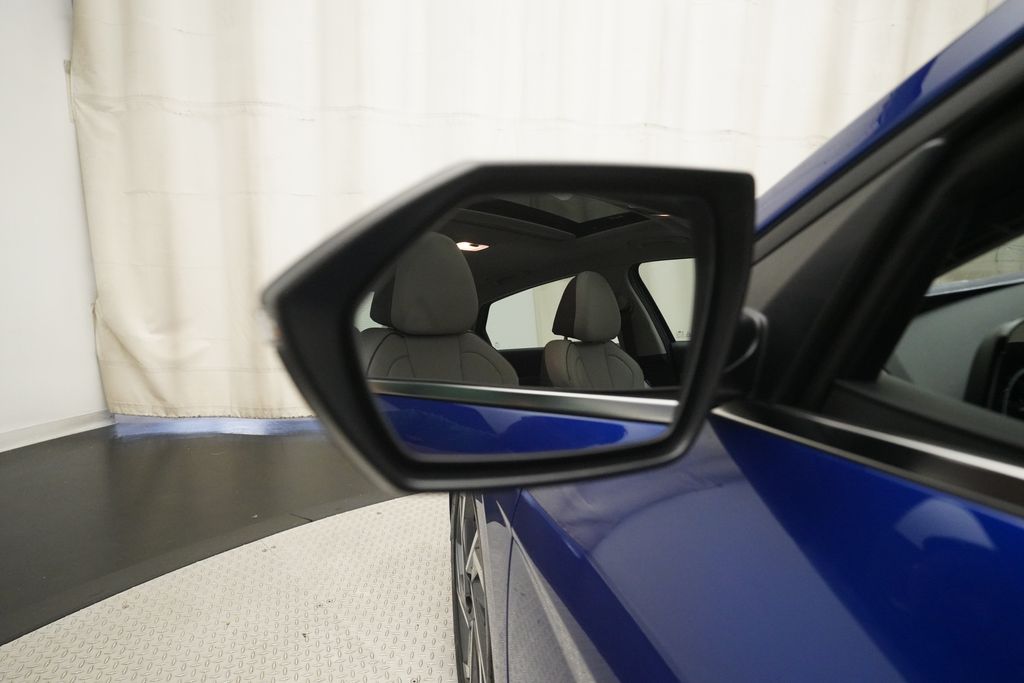 2024 Hyundai Elantra Limited - Photo 24