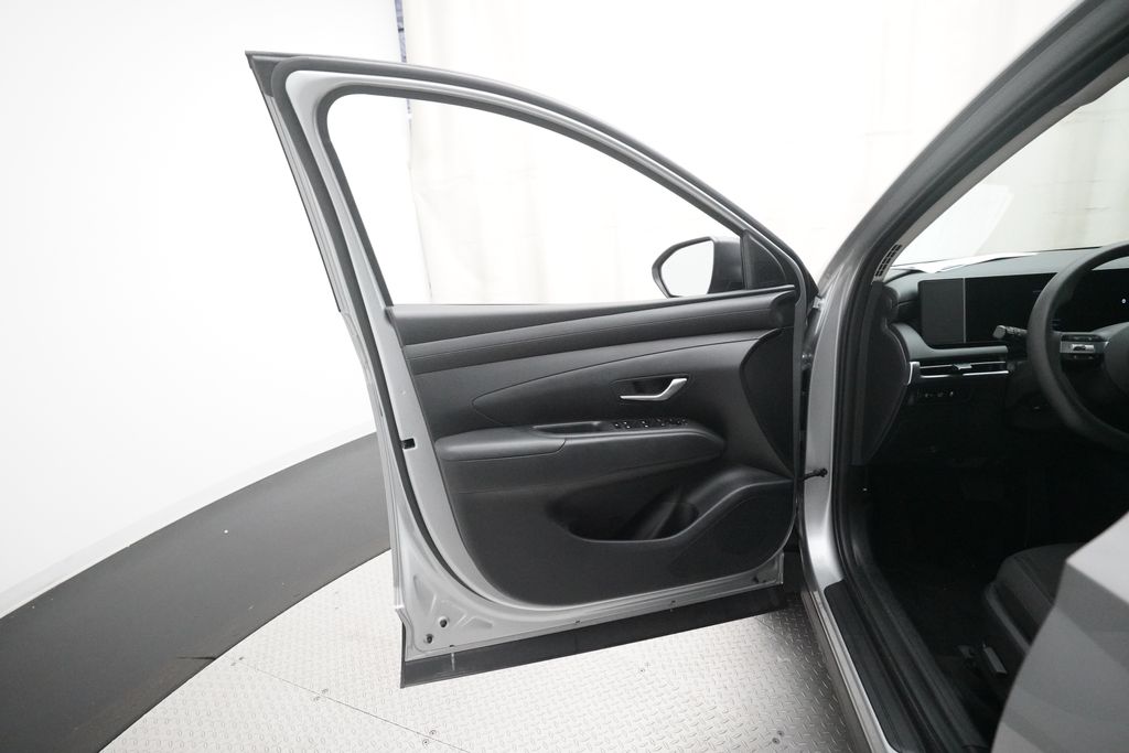 2025 Hyundai Tucson SEL - Photo 28
