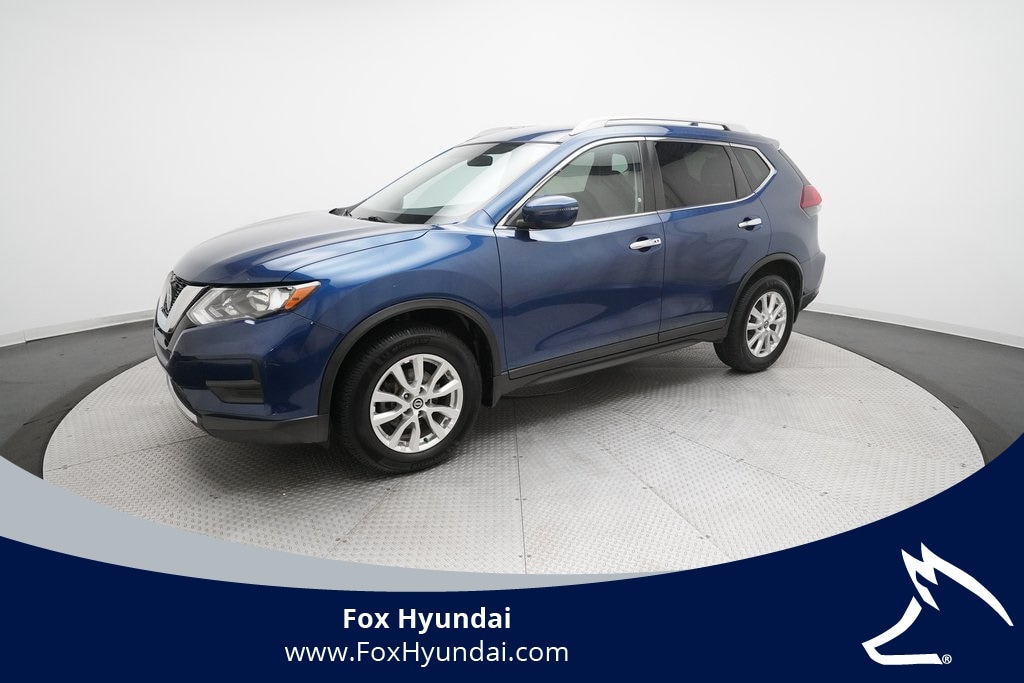 2018 Nissan Rogue SV's photo