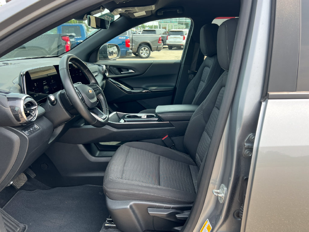 Used 2025 Chevrolet Equinox LT SUV