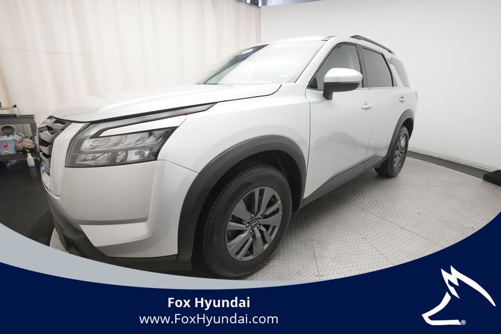 2024 Nissan Pathfinder SV 4WD's photo