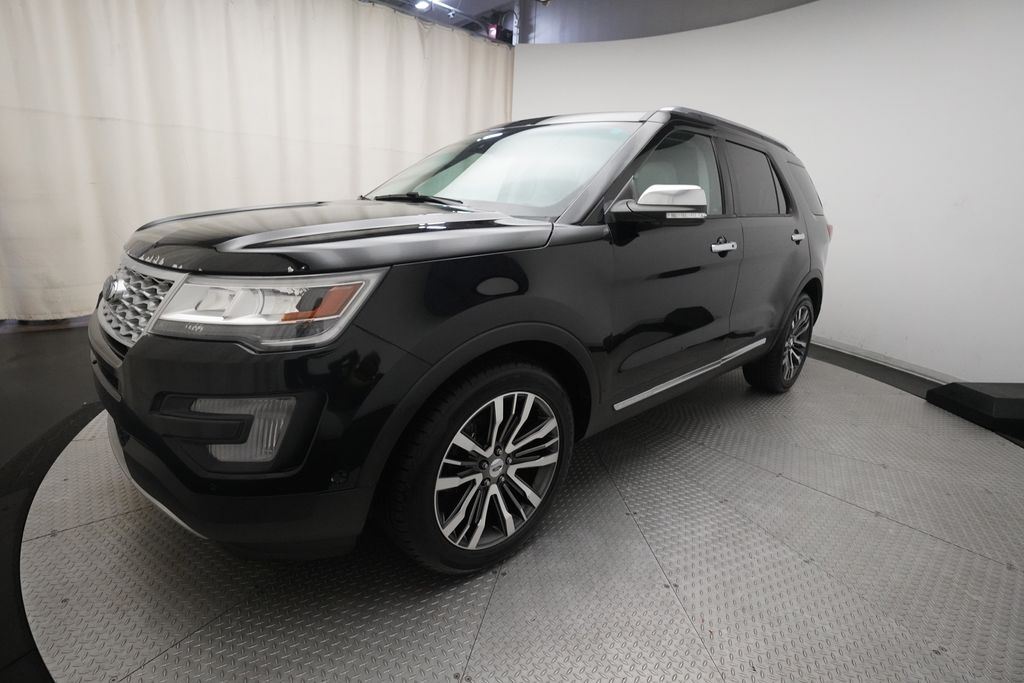 2016 Ford Explorer Platinum 4WD's photo