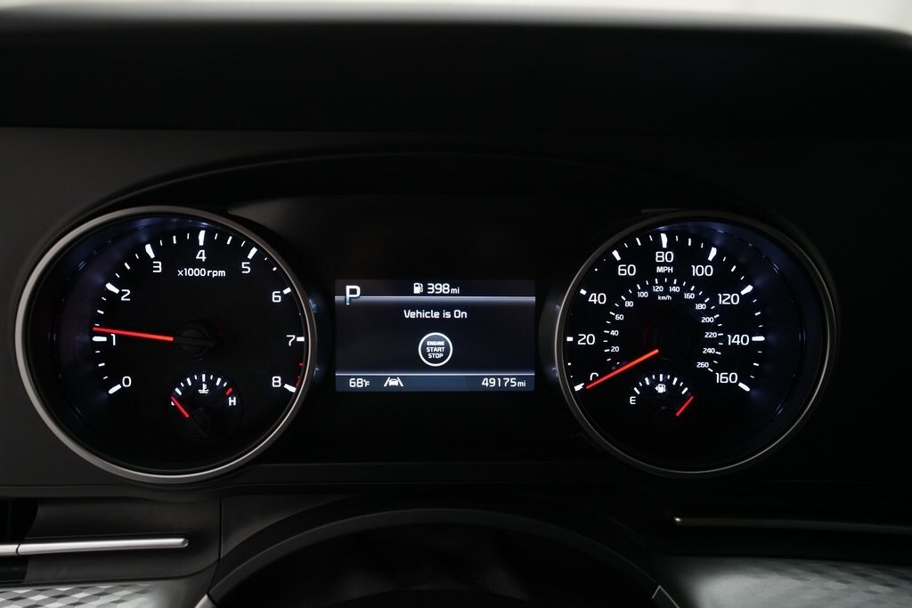 2024 Kia Carnival LX photo 2