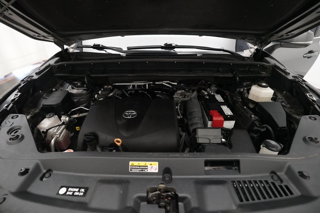 Used 2022 Toyota Highlander XLE SUV