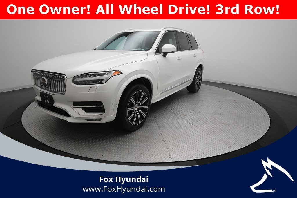 2023 Volvo XC90 Plus's photo