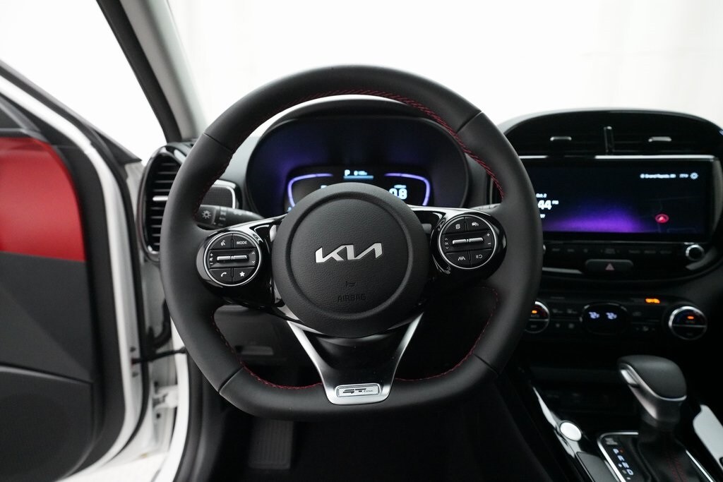 2024 Kia Soul GT-Line photo 3
