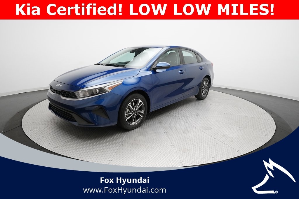 2024 Kia Forte LXS's photo