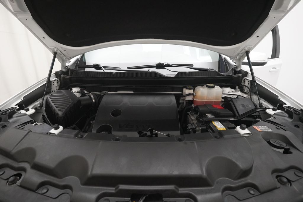 Used 2023 Chevrolet Traverse LT Leather SUV