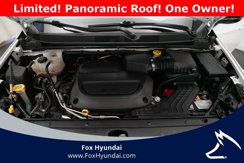 Used 2024 Chrysler Pacifica Limited Van Passenger Van