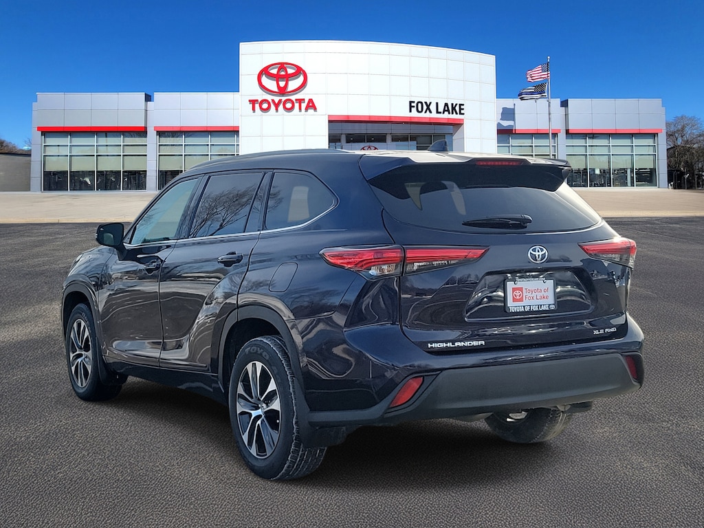 Used 2022 Toyota Highlander XLE Sport Utility