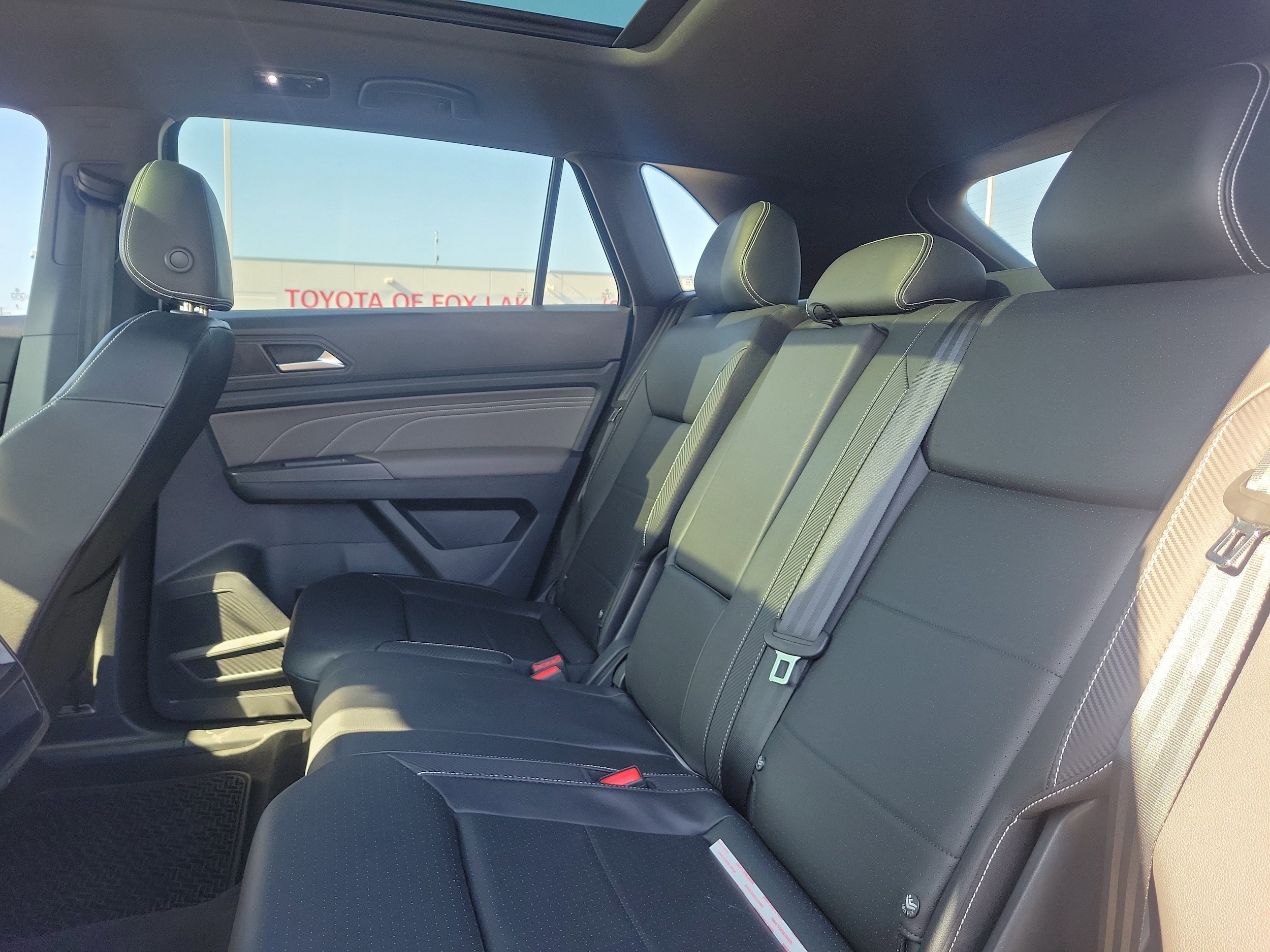 2023 Volkswagen Atlas Cross Sport SEL R-Line Black - Photo 9