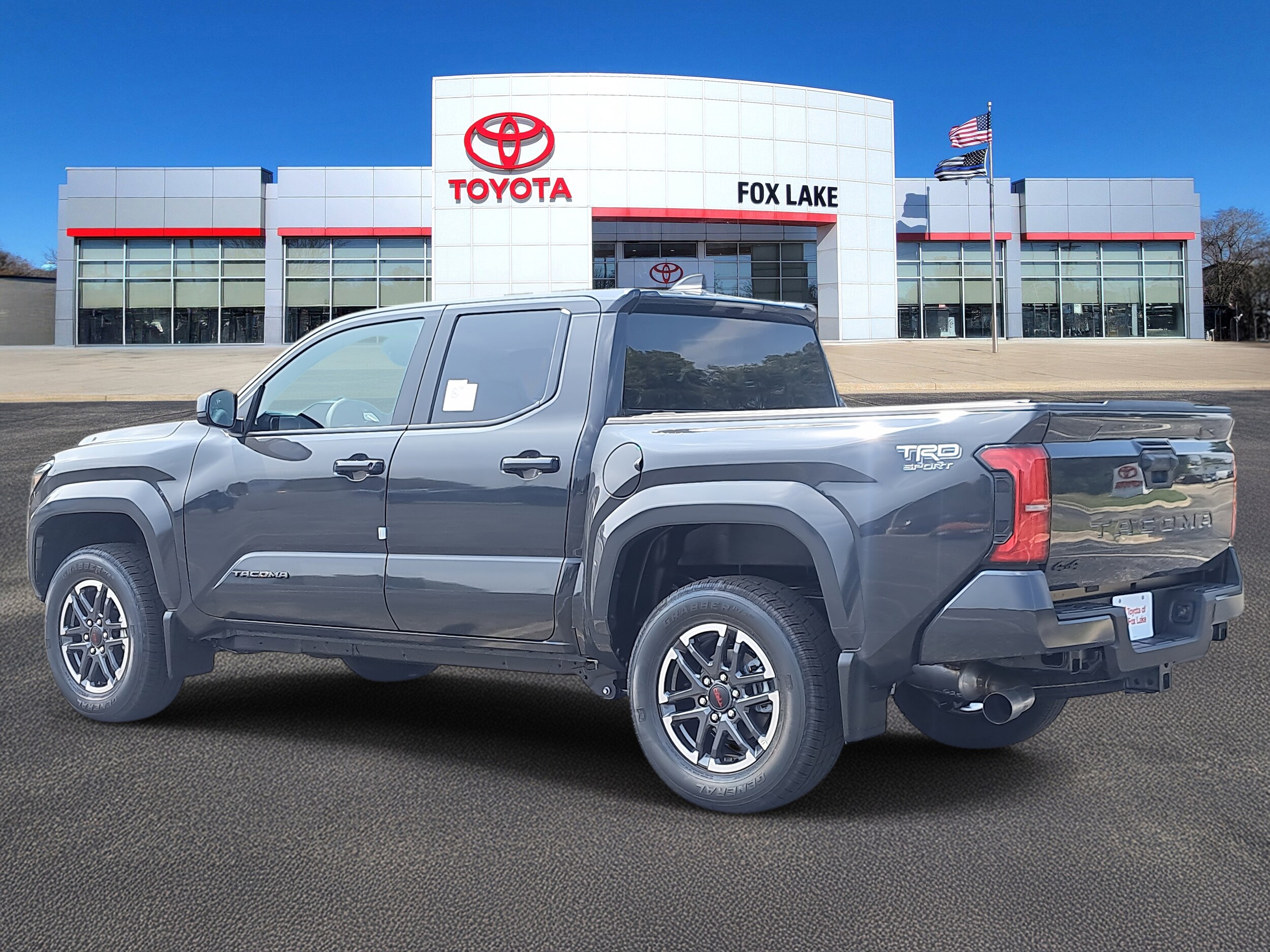 2025 Toyota Tacoma TRD Sport Double Cab photo 3